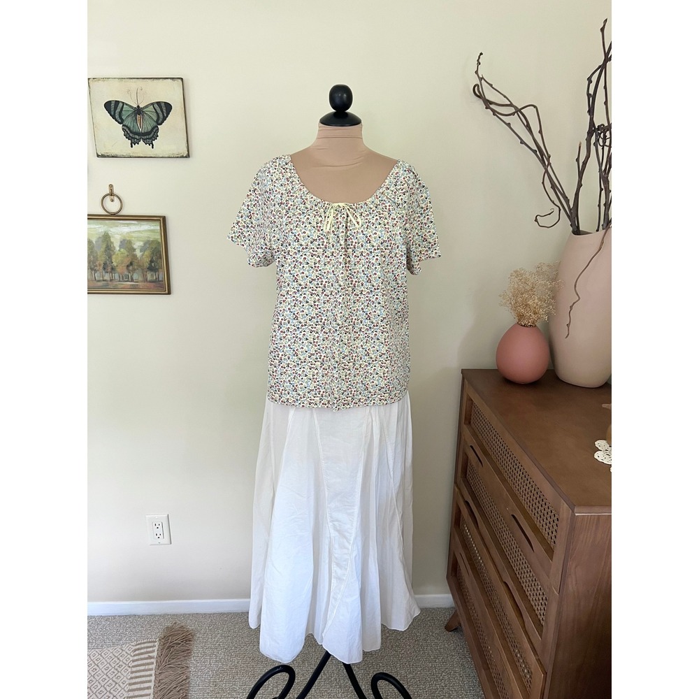 Vintage Basic Editions Floral Cottage‎ Blouse